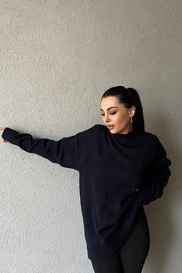 Navy Blue Bearded Basic Sweater - 4