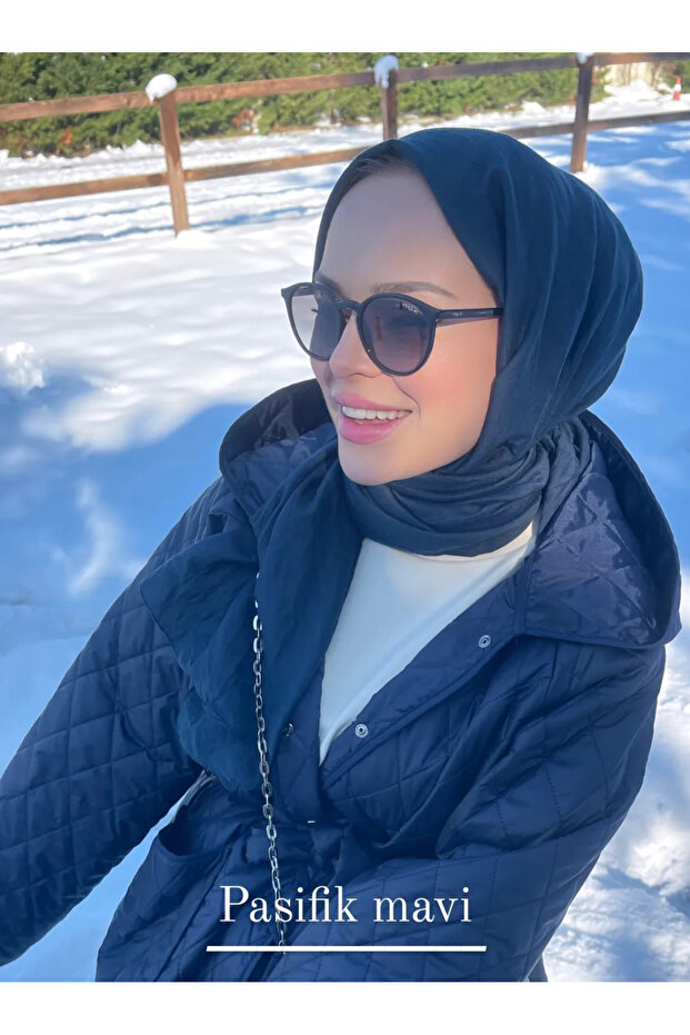 شال وشاح من القطن باللون الأزرق الهادئ
