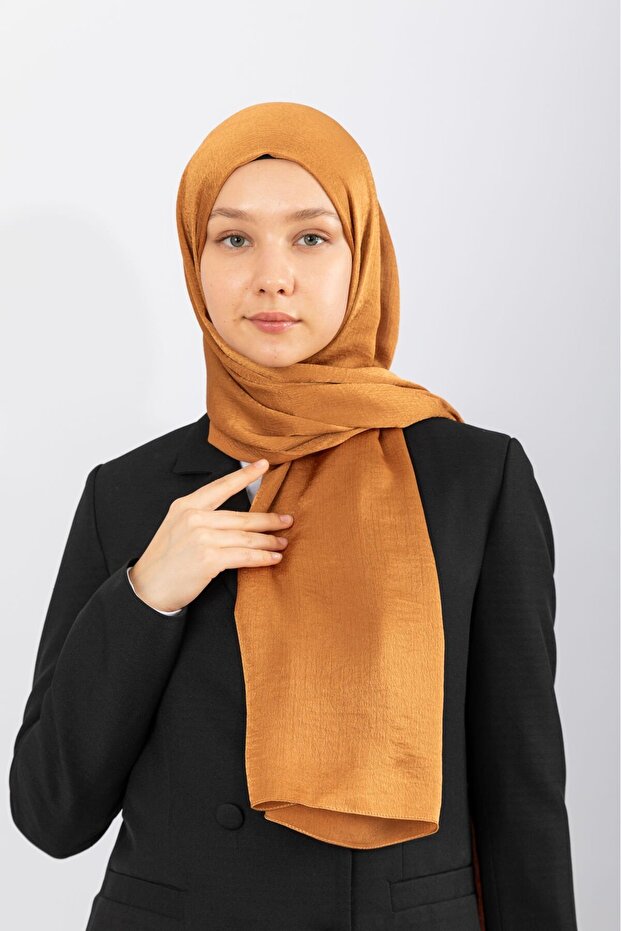 Satin Crinkle Shawl
