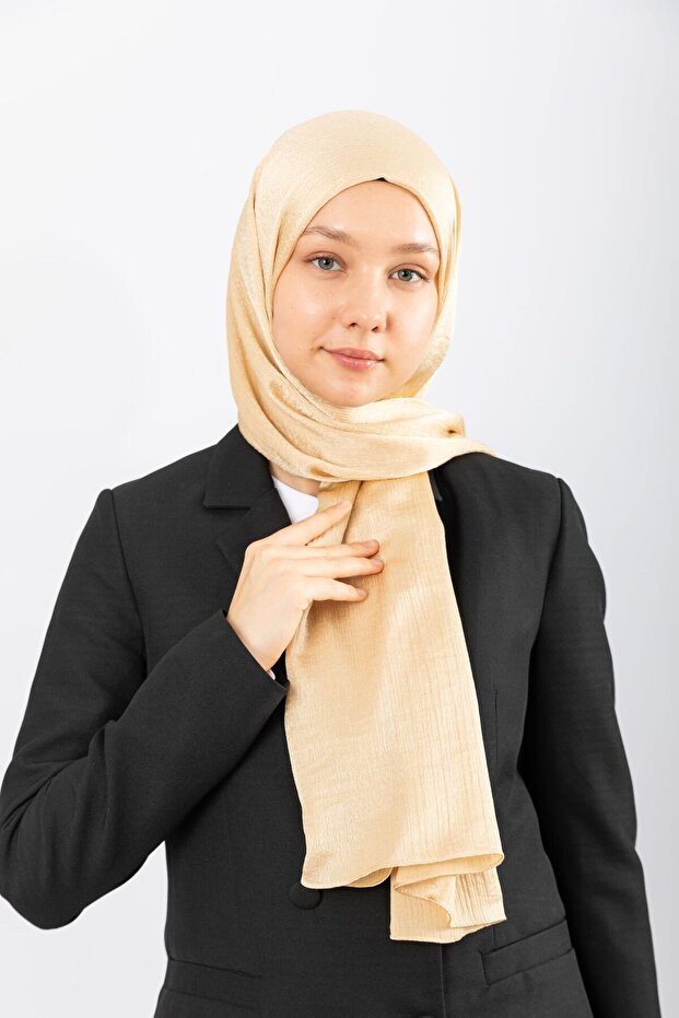 Satin Crinkle Shawl
