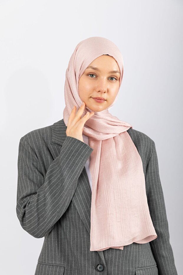 Satin Crinkle Shawl