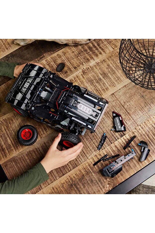 Technic Audi RS Q e-ron 42160 - 8