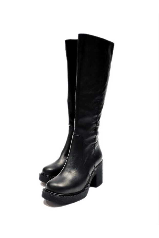 Heeled Black Leather Boots