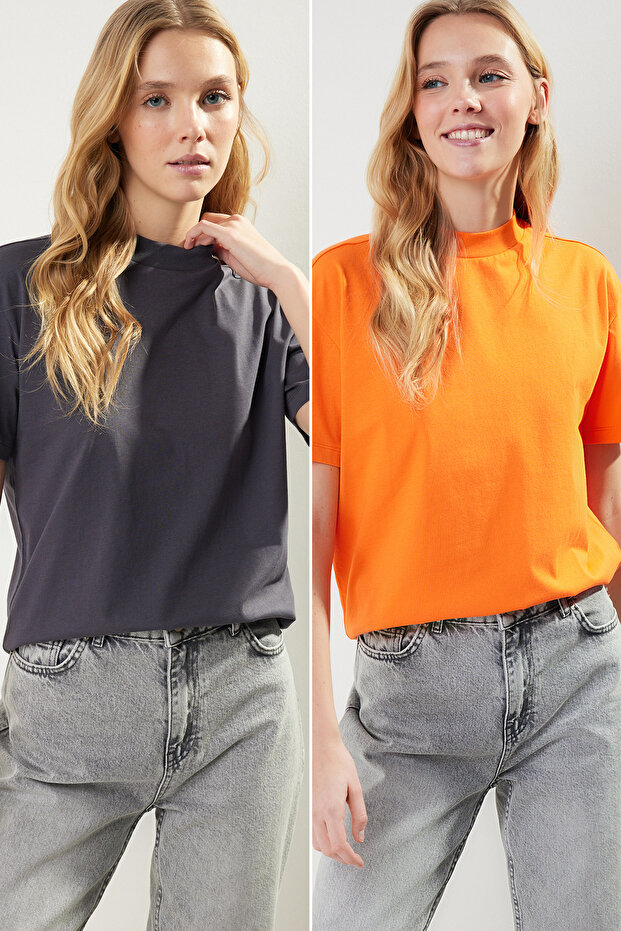 Antrasit-Turuncu 2'li Paket Basic Dik Yaka Örme T-Shirt TWOSS20TS1500 - 1