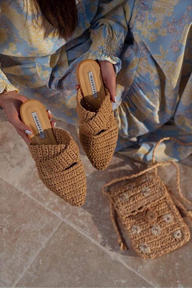 Laila Tan Knitted Cross Band Detail női papucs - 1
