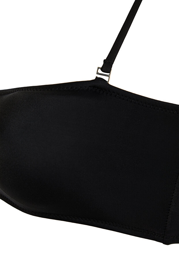 Siyah Straplez Kaplı Bikini Üstü TBESS24BU00128 - 7