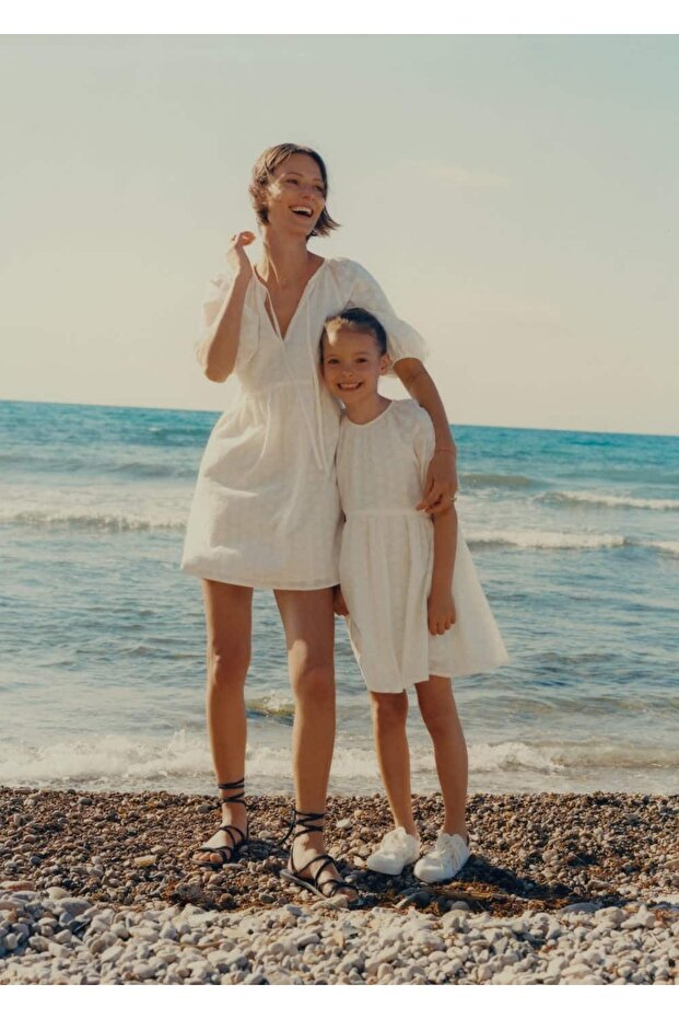 Kabarık Kollu Işlemeli Elbise - 5