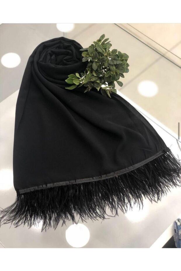 Women's Feathered Medina Shawls