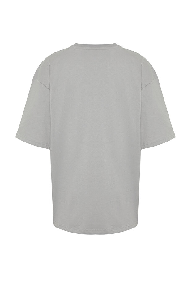 Gri Oversize %100 Pamuklu Bisiklet Yaka Minimal Yazı Baskılı T-Shirt TMNSS23TS00084 - 7