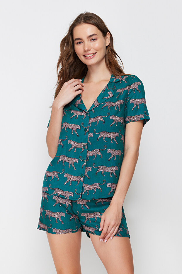 Zümrüt Yeşili Desenli Viskon Şortlu Dokuma Pijama Takımı THMSS21PT0473 - 1