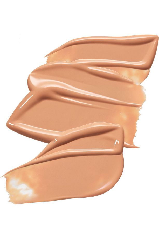 Studio Fix Fluid Spf 15 NW22 Fondöten - 30 ml ..24 Saat Kalıcı- - 2