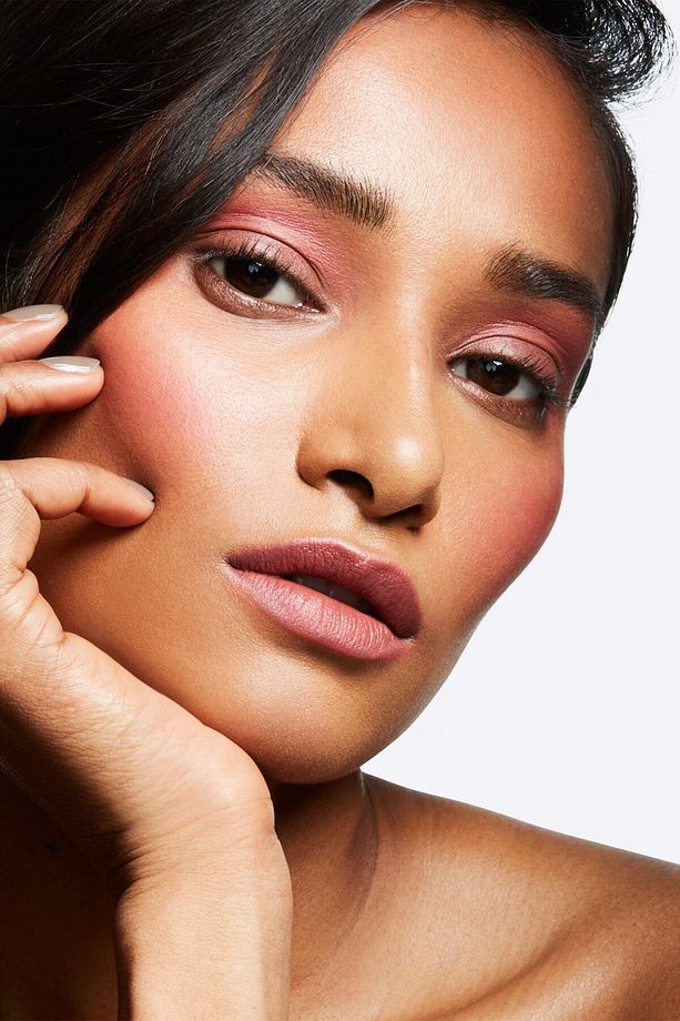 Kremsi Yapılı Pudra Allık - Extra Dimension Blush - Rosy Cheeks 4 G - 2