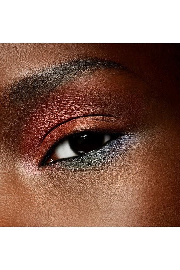 Parlak Uzun Süre Kalıcı Göz Farı - Extra Dimension Eyeshadow Amorous Alloy 1.3 G - 2