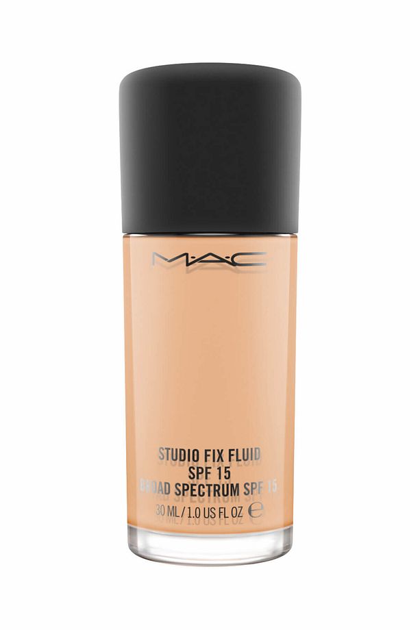 Studio Fix Fluid Spf 15 NW22 Fondöten - 30 ml ..24 Saat Kalıcı- - 1