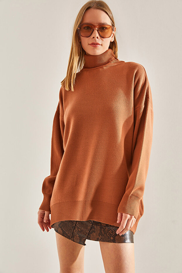 Women's Tan Turtleneck Oversize Knitwear Sweater Stk281