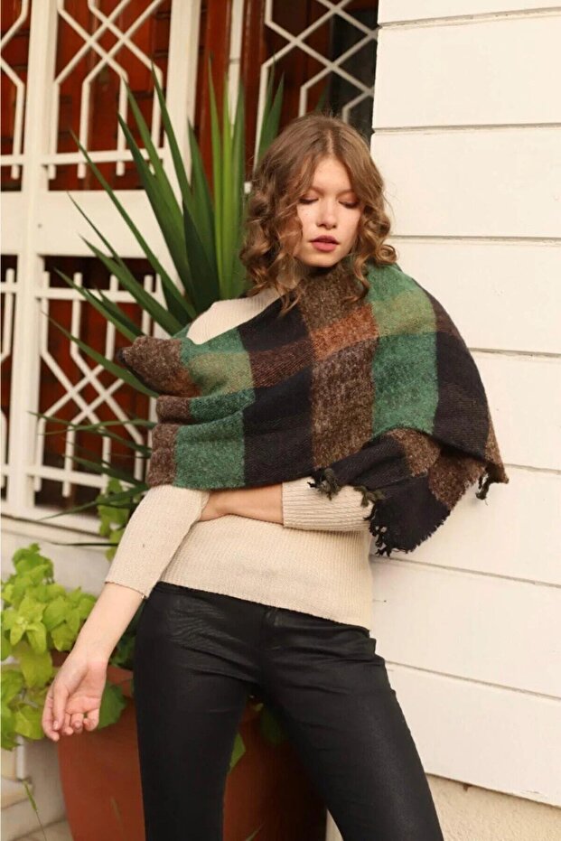 Tasseled Boucle Shawl Spring Winter Autumn Multicolor Shawl Scarf For Shoulder And Neck