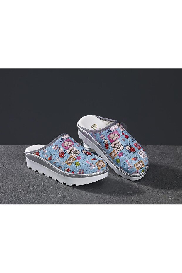Women's Sabo Slippers with Tractor Sole Holes 875