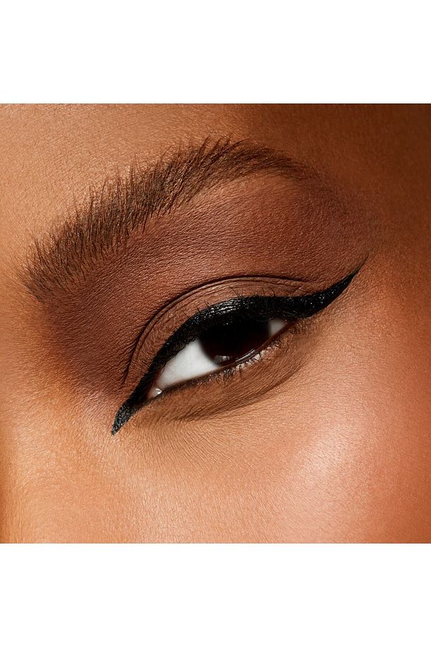 Yüksek Pigmentli Göz Farı - Eye Shadow Wedge 1.5 G - 2