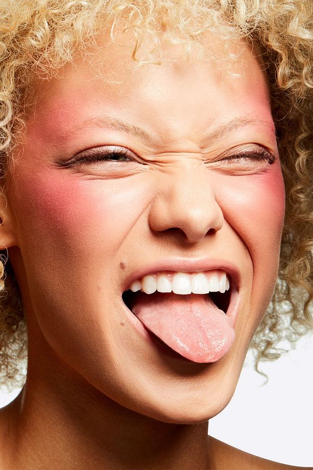Kremsi Yapılı Pudra Allık - Extra Dimension Blush - Rosy Cheeks 4 G - 4