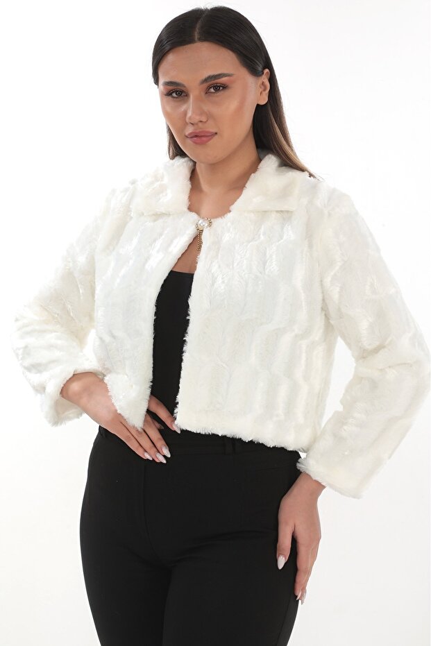 White Brooch Etol Fur Bolero
