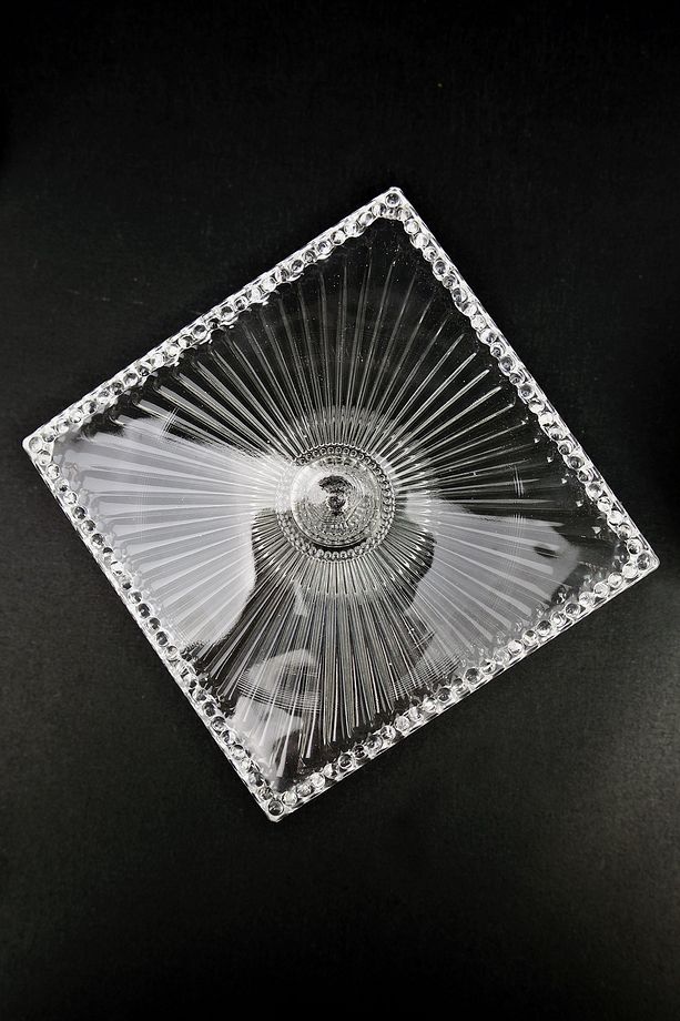 Cam Servis Tabağı Sunum Kek Standı Kare 18 Cm – SN.DMR.101 C1-1-288 - 2
