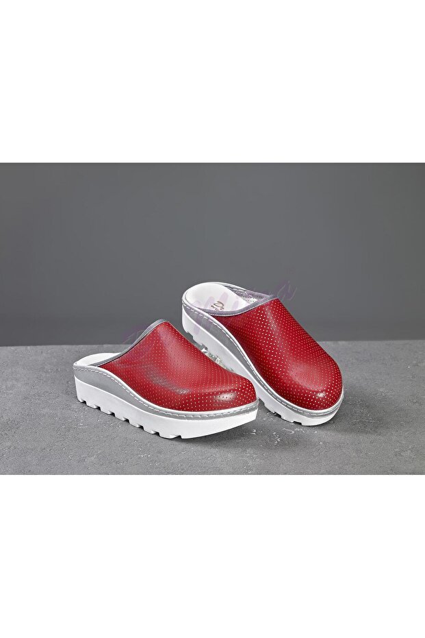 Women's Sabo Slippers with Tractor Sole Holes Red