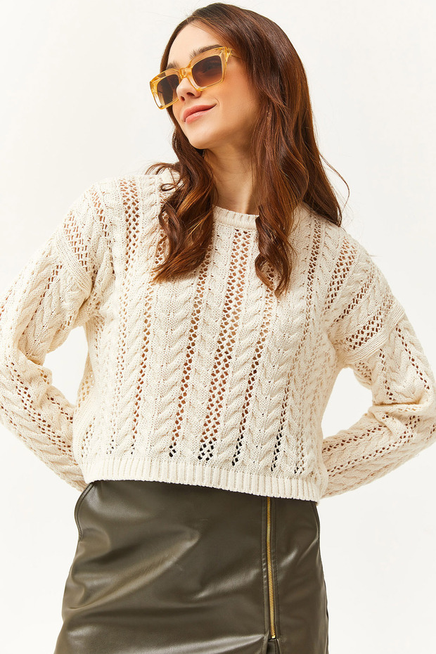 Women's Ecru Stripe Ornamental Seasonal Knit Blouse BLZ-19002476