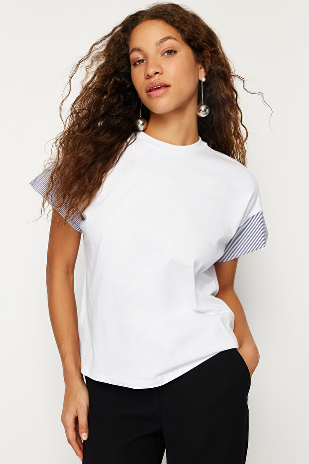 Beyaz Kalın Pamuklu Relaxed/Rahat Kesim Poplin Kol Detaylı Örme T-Shirt TWOSS24TS00007 - 6
