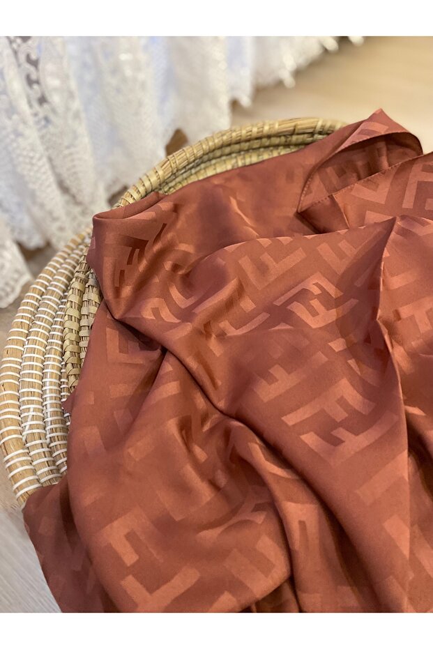 شال بنمط F - 2