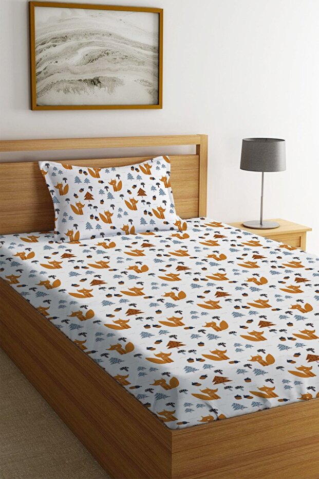 White Single Fitted Sheet Set - Squirrel and Tree Pattern Printed - 1
