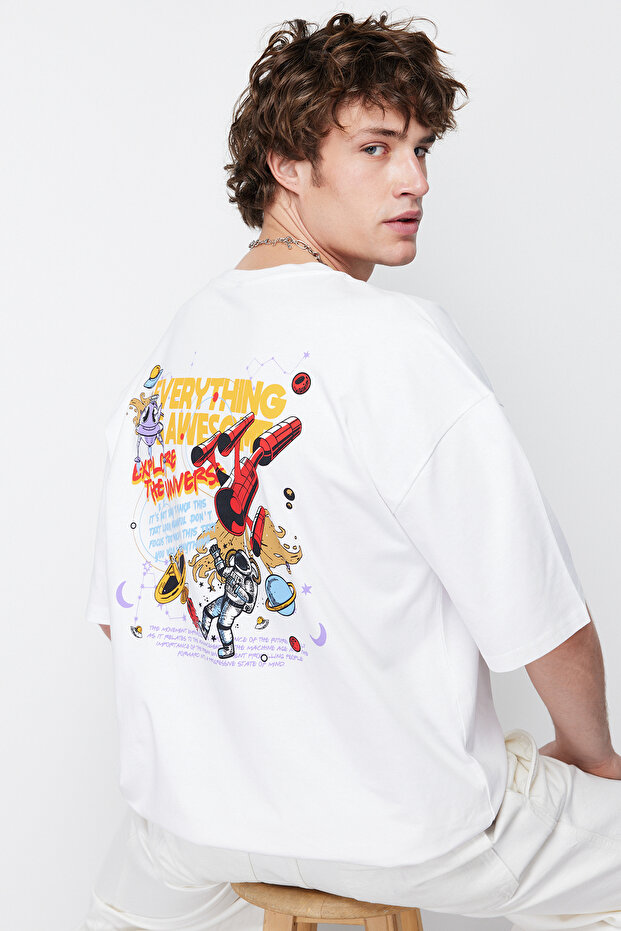 Beyaz Oversize/Geniş Kesim Uzay Baskılı %100 T-Shirt TMNSS24TS00085 - 1