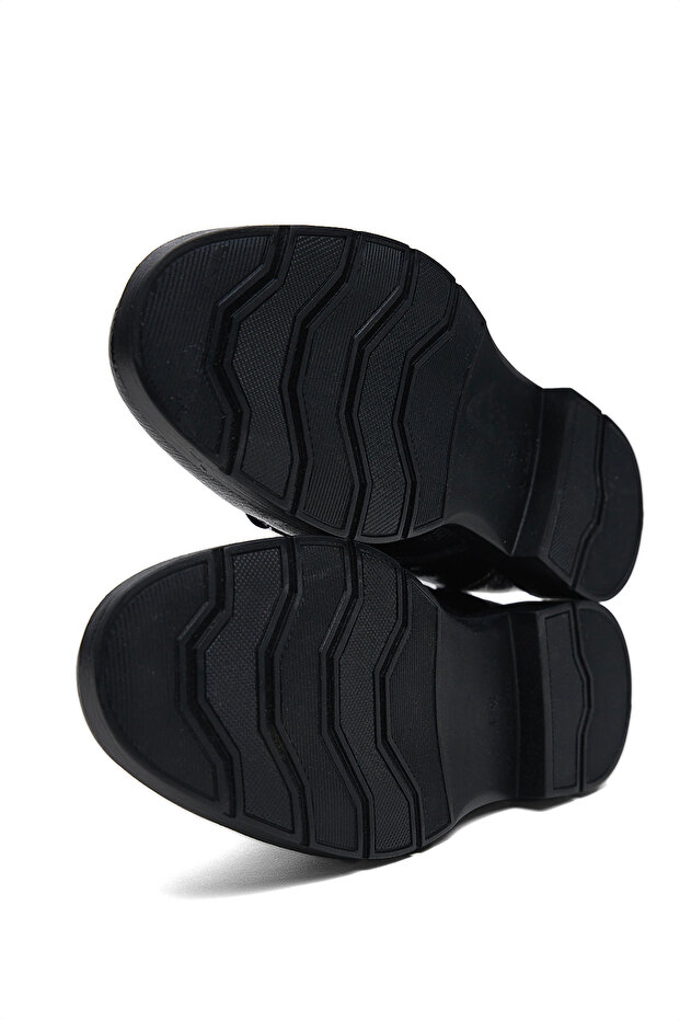 Férfi fekete, kényelmes szabású, valódi bőrből készült férfi első fűzős csizma - 4