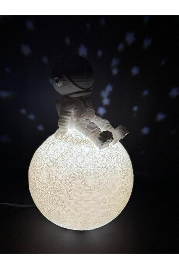 Astronot gece lambası