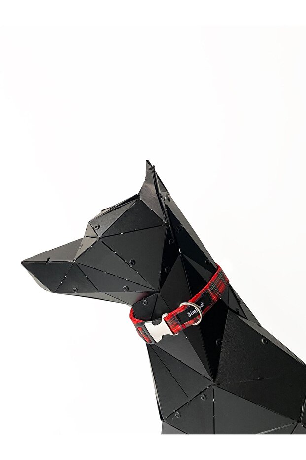 Tasma Seti Red Tartan Model - 6