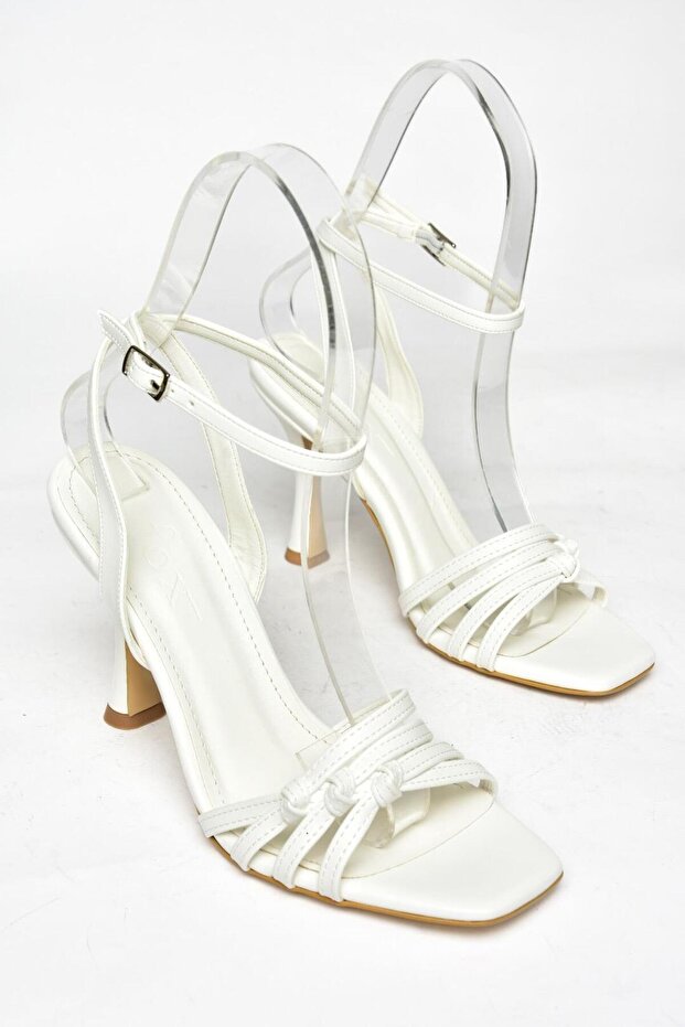 S569815709 Fehér vékony sarkú női cipő - 7