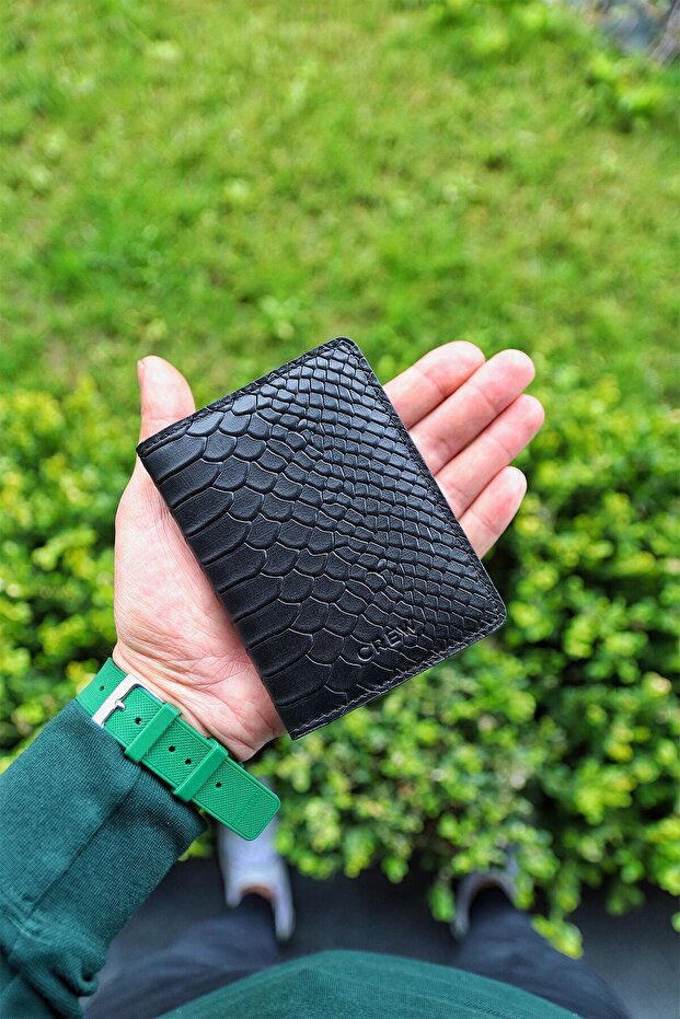 حافظة بطاقات من الجلد الأسود بطبعة بايثون - 1