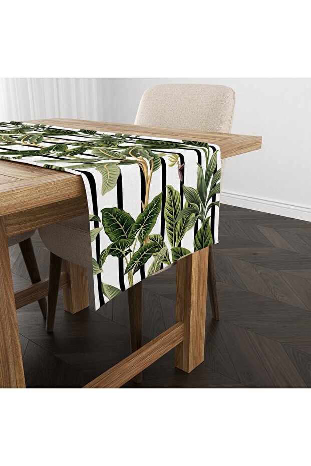 Flower Patterned Runner Model - 1