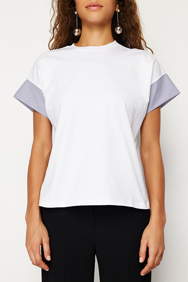 Beyaz Kalın Pamuklu Relaxed/Rahat Kesim Poplin Kol Detaylı Örme T-Shirt TWOSS24TS00007 - 9