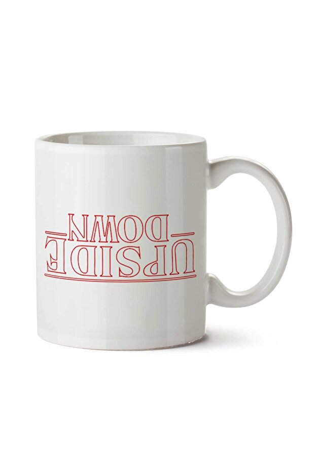 كوب مطبوع على الجانبين من Stranger Things Upside Down Text