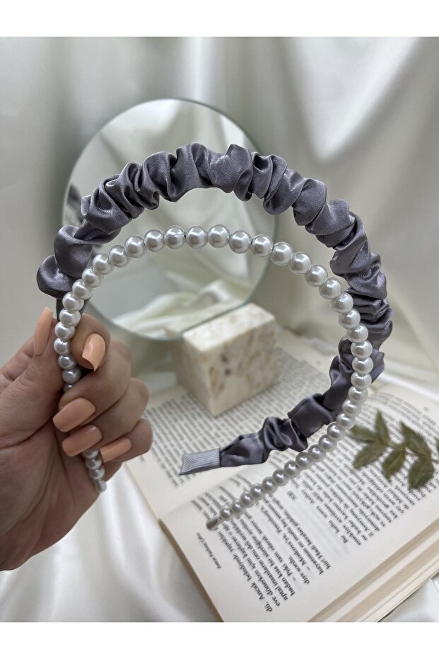 Gray Gathered Pearl Crown Set