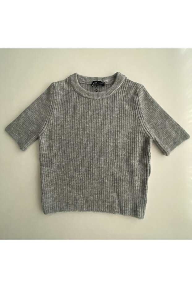 10490 Crew Neck Ribbed Short Sleeve Crop Sweater-Grey