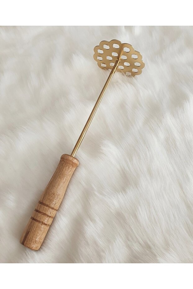 Wooden Handle Shiny Gold Potato Masher Puree Maker Diameter 7 cm