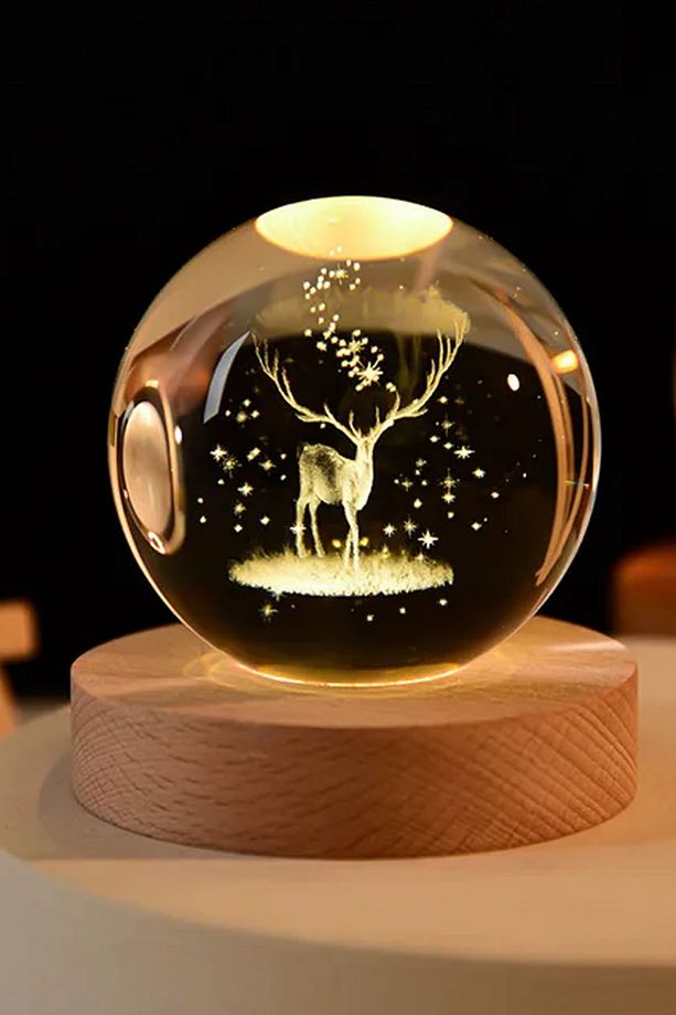 3D Kristal Top Geyik Model Ahşap Standlı Usb Kablolu - 1