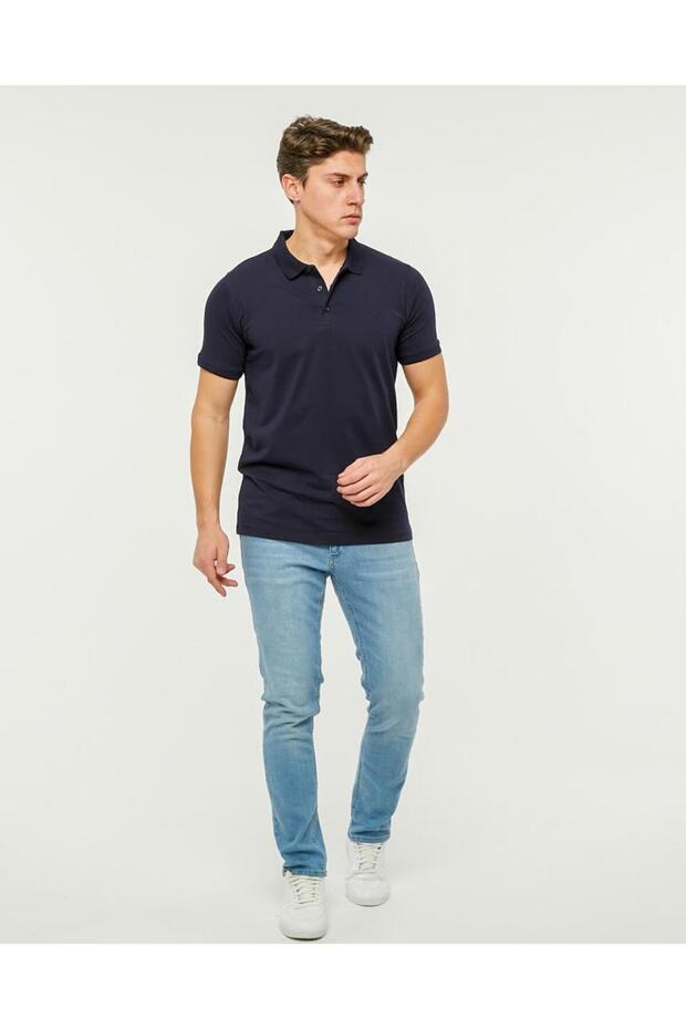 103 EMBROIDERY DETAIL POLO NECK T-SHIRT