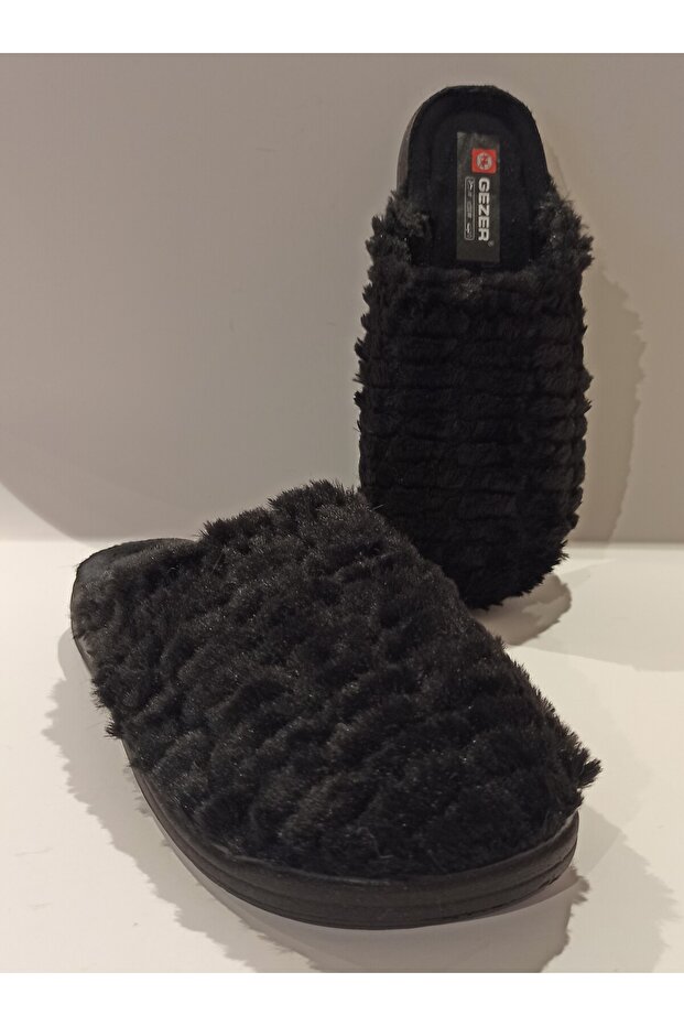 BLACK PLUSH SOFT WOMEN'S HOME AND MISFIR SLIPPERS