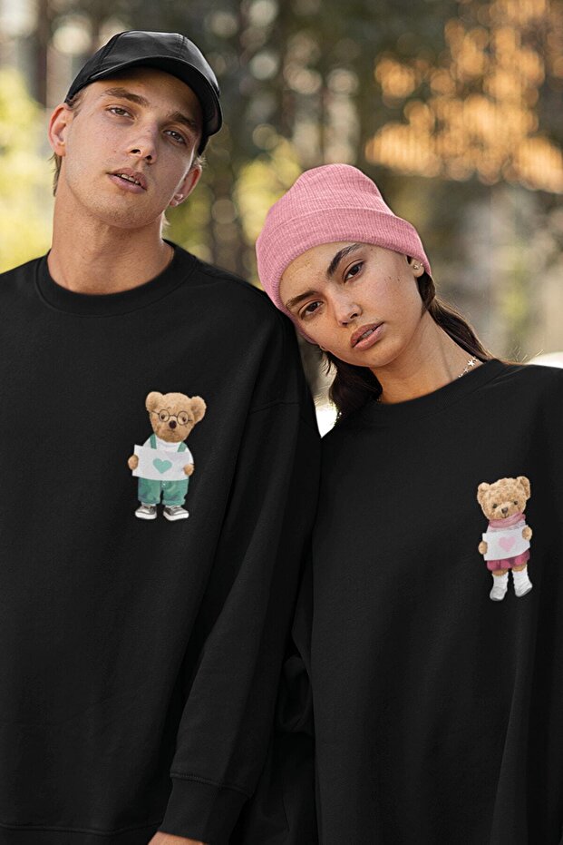 سويت شيرت مطبوع عليه عبارة "Lover Combination Teddy Love