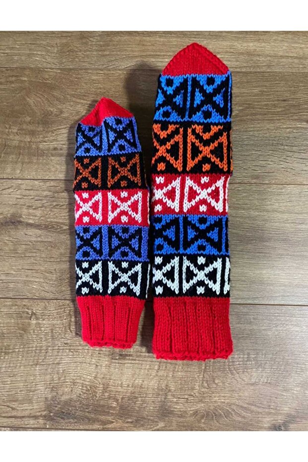 جوارب صوفية محبوكة يدويًا - 4