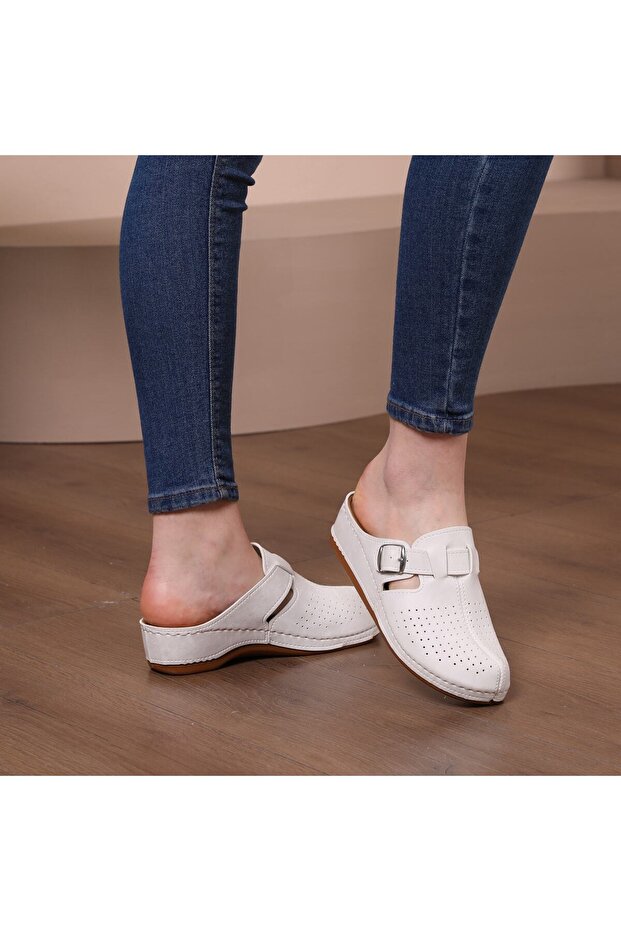 White Color Home Hospital Doctor Nurse Cook Sabo Slippers