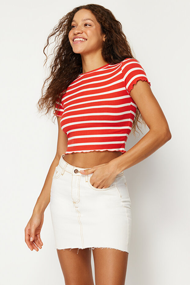 Red-White Striped Baby Overlock Detailed Fitted Crop Knitted Blouse TWOSS23BZ00506