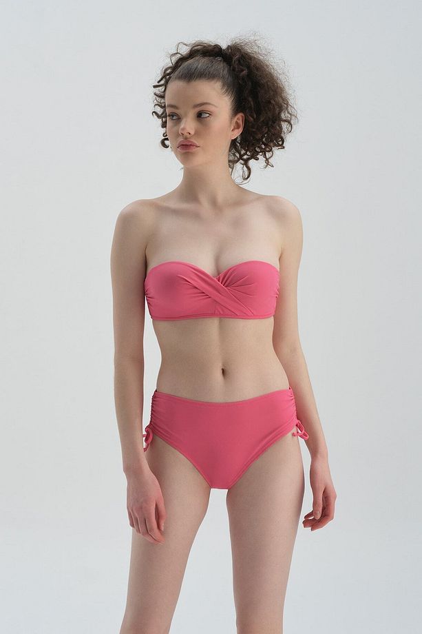 Pembe Straplez Kaplı Bikini Üst Tak Çık - 1